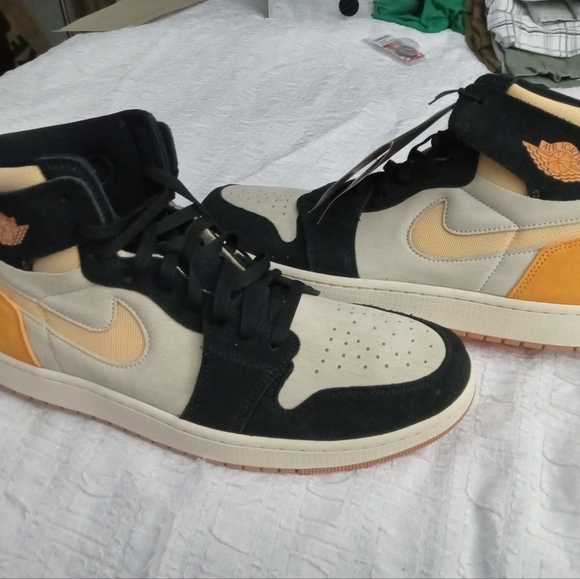 Nike Air Jordan 1 High Zoom Air CMFT 2 Muslin Vivid Orange DV1307-100 Size 12.5 - Picture 1 of 6